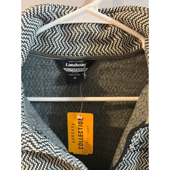 Borgata Casino performance fleece full zip lightweight jacket- Size Medium- NWT - Picture 3 of 5